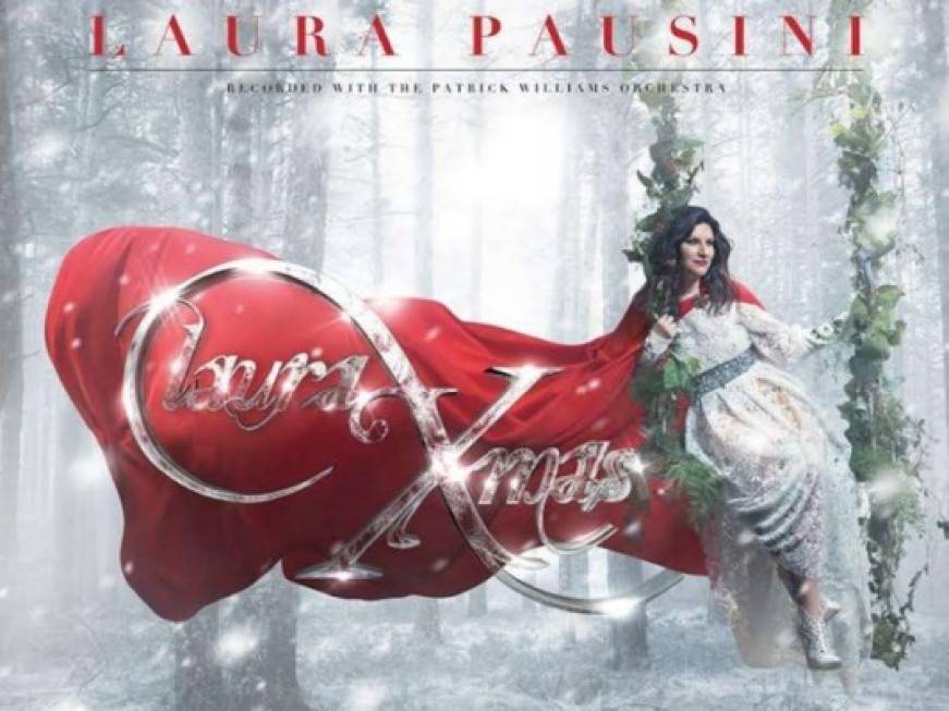 Laura Pausini accende il Natale di Disneyland Paris