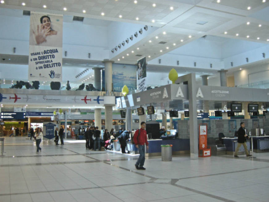 Aeroporti di Bari e Brindisi, il traffico internazionale traina la crescita