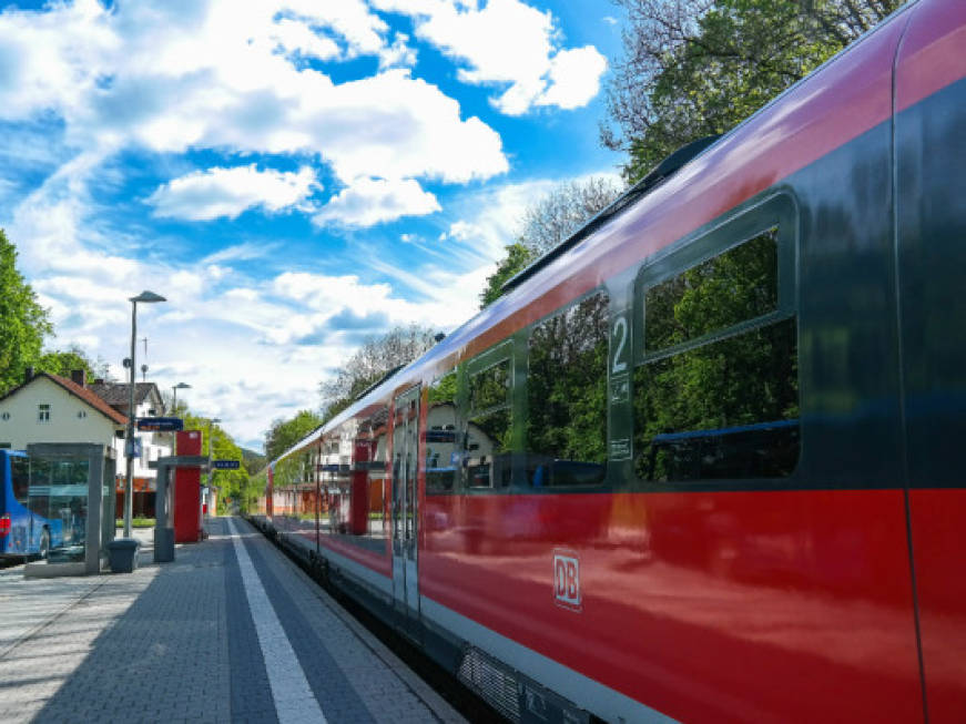 Germania: meno voli interni, più spazio ai treni