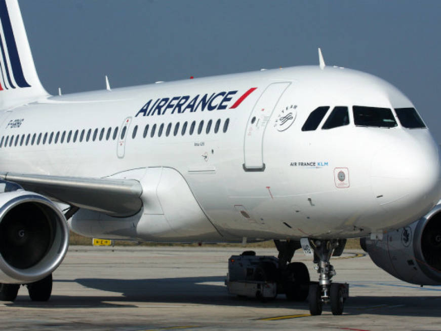 Air France, arriva ‘Ready to fly’ per la verifica dei documenti sanitari prima del volo