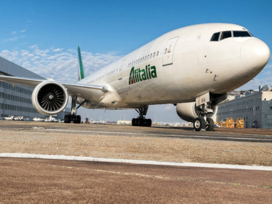 Nove in gara per AlitaliaI progetti della finanza