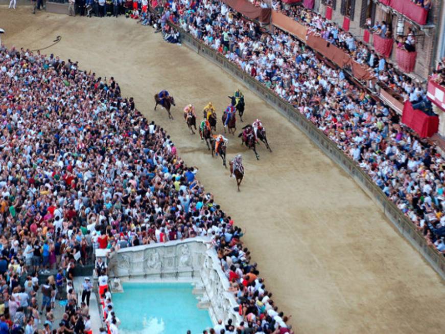 Palio di Siena a numero chiuso, l&amp;#39;ipotesi del Comune per la sicurezza