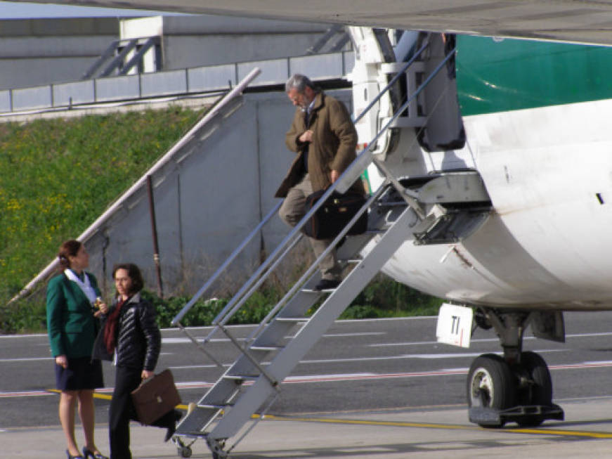 Alitalia, cancellato lo sciopero del 18 aprile dopo lo stop agli accordi con Carpatair
