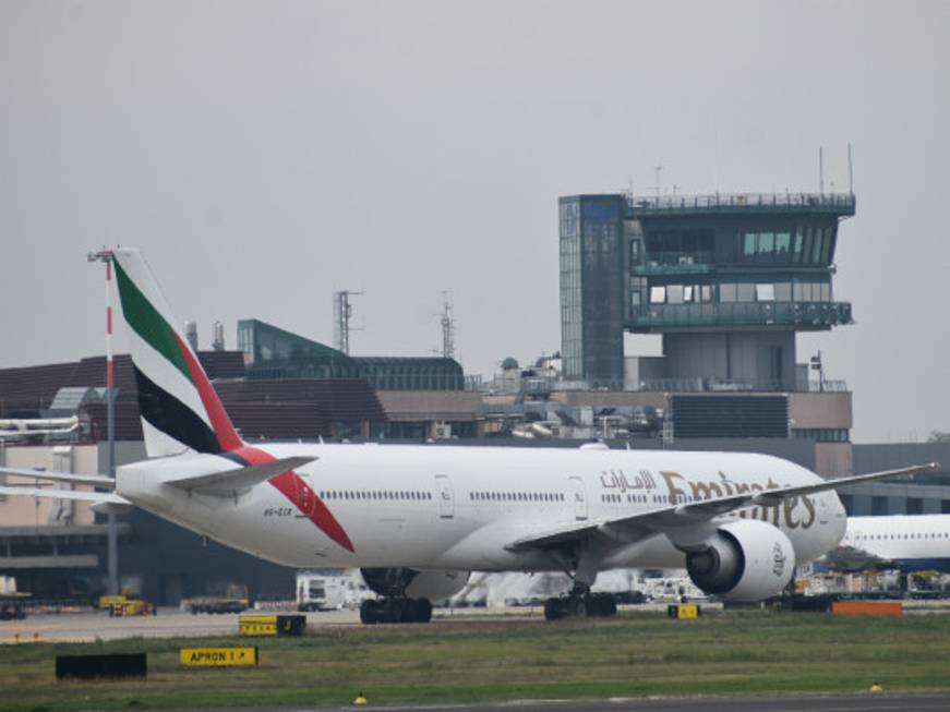 Emirates e il peggiorsemestre in 30 anni. Ora spera nel vaccino per la ripresa