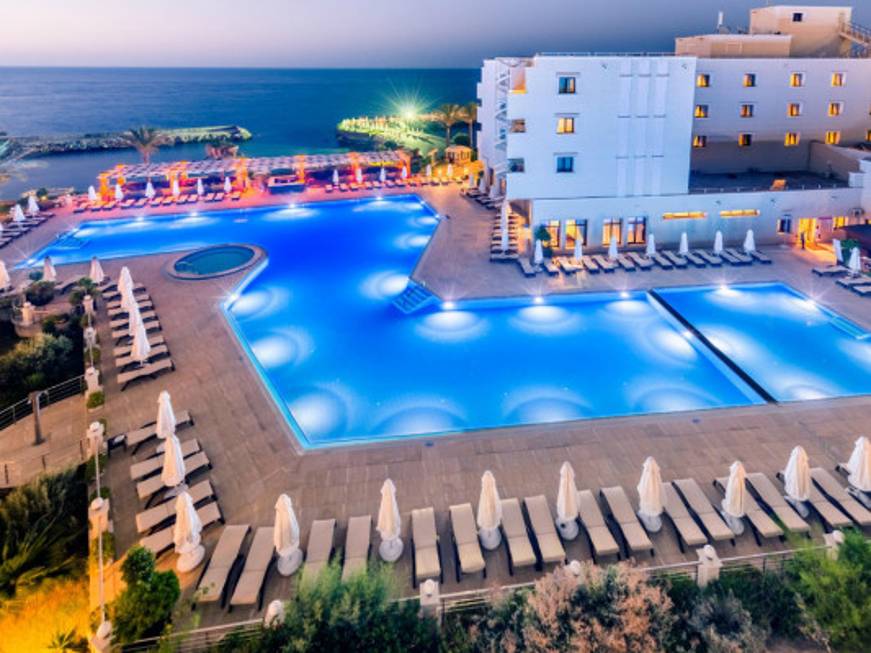 Nuovo 5 stelle a Cipro da giugno per Italiavacanzeonline