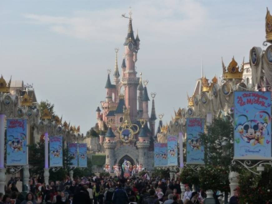 Euro Disney, il maltempo rallenta le vendite del trimestre