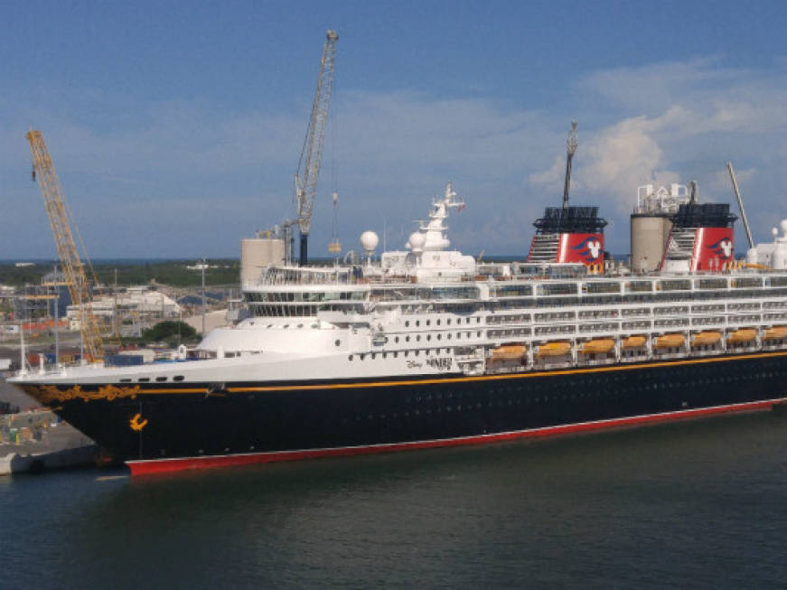 Disney Cruise acquista la nave incompiuta di Geniting