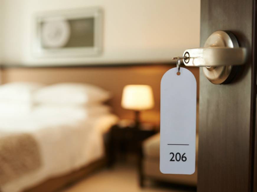 Hotel e rincari, le tariffe in Europa e il caso Italia