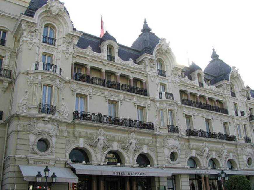 Incendio all&amp;#39;Hotel de Paris di Montecarlo, il video