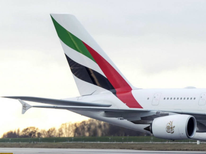 Epidemia su volo Emirates: è stata un’intossicazione alimentare