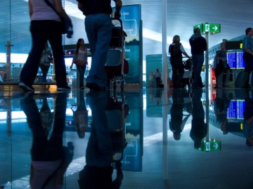 Test obbligatori: è caos negli aeroporti