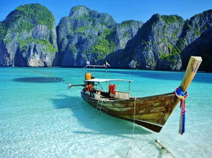 La Thailandia offre il vaccino anti Covid gratuito ai turisti