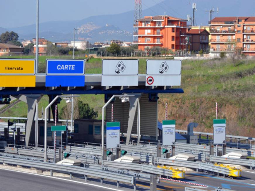 Autostrade da 'bollino rosso': da fine luglio il grande esodo estivo