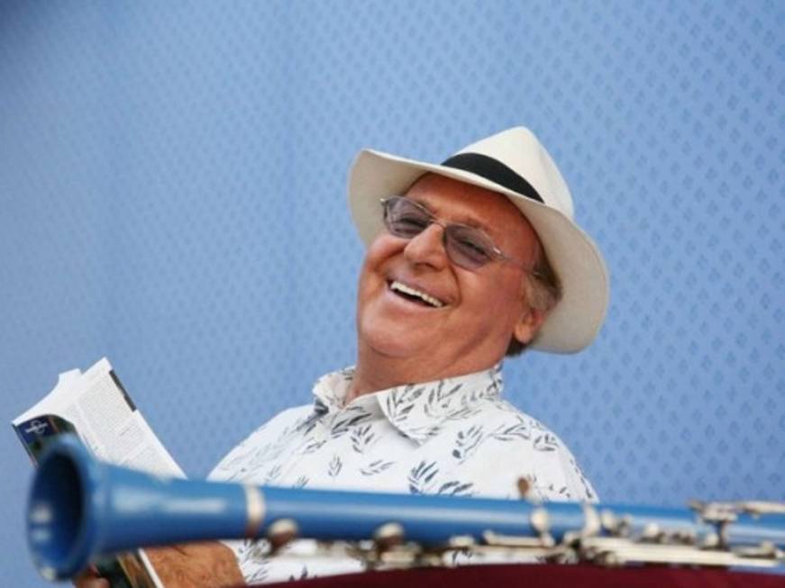 Renzo Arbore, l&amp;#39;instancabile showman che sogna la Svezia