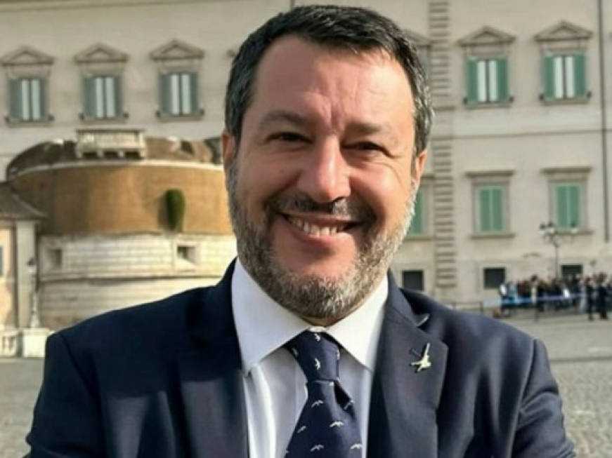 Salvini, Mit: “5G in aereo? La priorità è connettere il Paese”