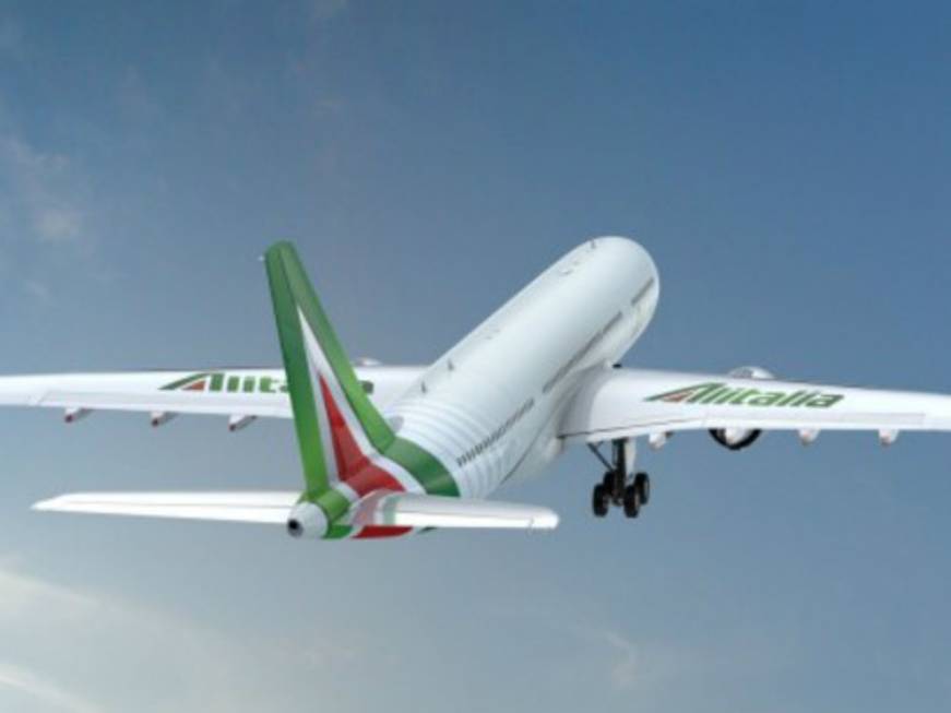 Aerei, nuovi voli e tagli sui costi: i piani di Alitalia