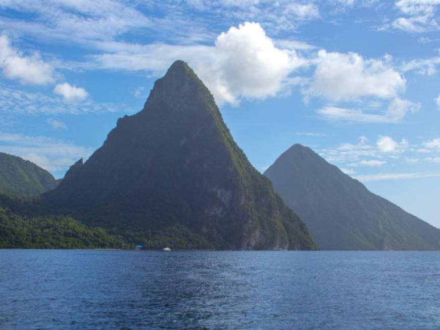 Saint Lucia, revocate le restrizioni anti-Covid per i turisti