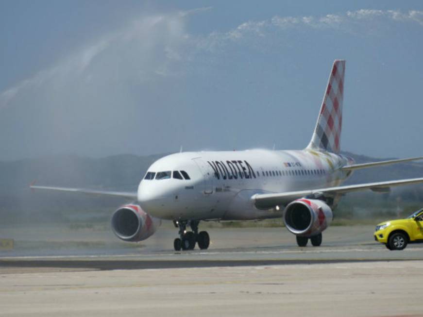 Volotea riattiva i voli da Alghero verso Liguria e Veneto