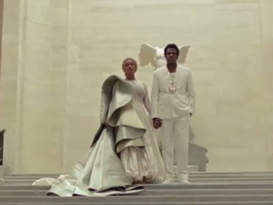 Il Louvre diventa il set del videoclip di Beyoncé e Jay-Z: ecco cosa succede