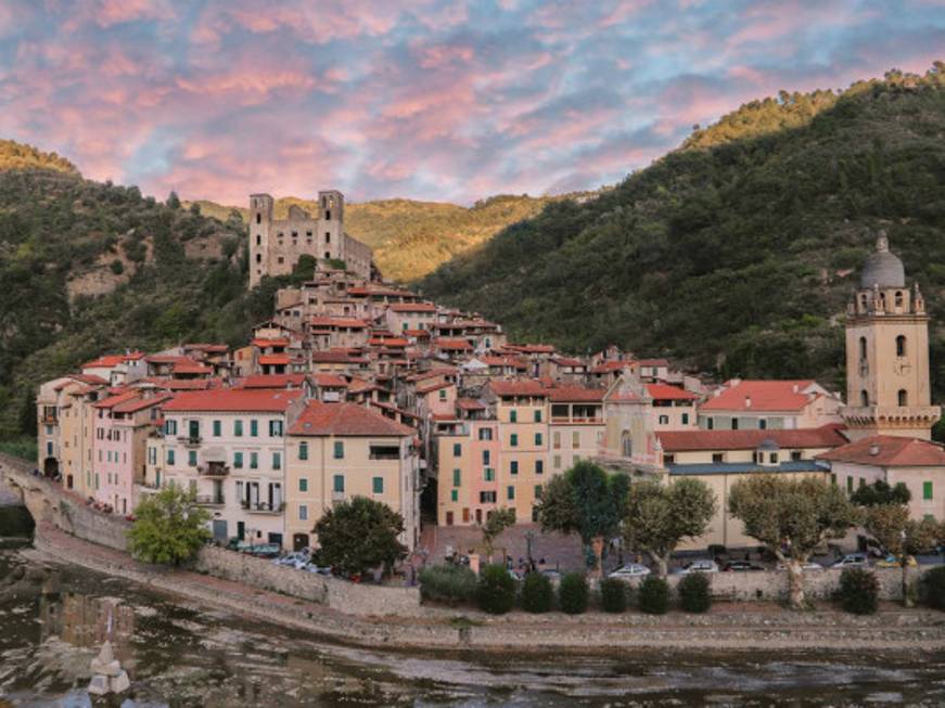 Airbnb e Tci insieme per promuovere il turismo lento nei borghi Bandiera Arancione