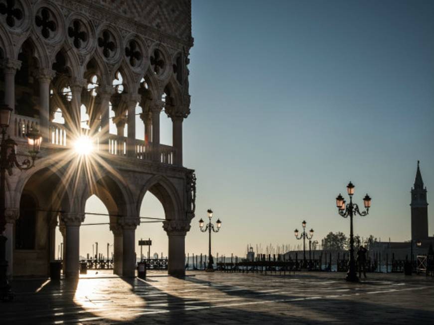 Venezia, l'isola della Cura venduta all'asta. &quot;Verrà restituita ai veneziani&quot;