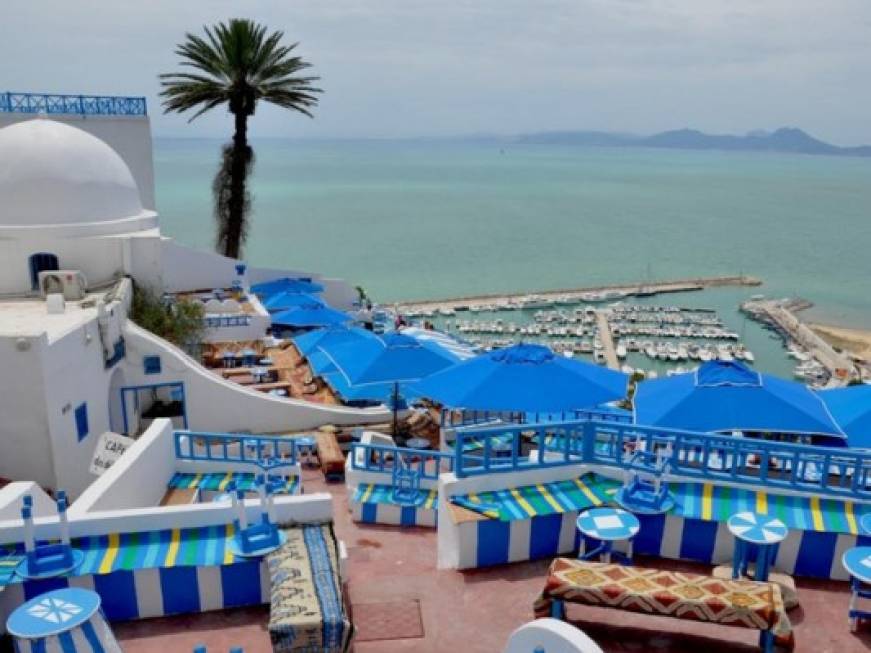Tunisia: entrate turistiche in flessione del 60%