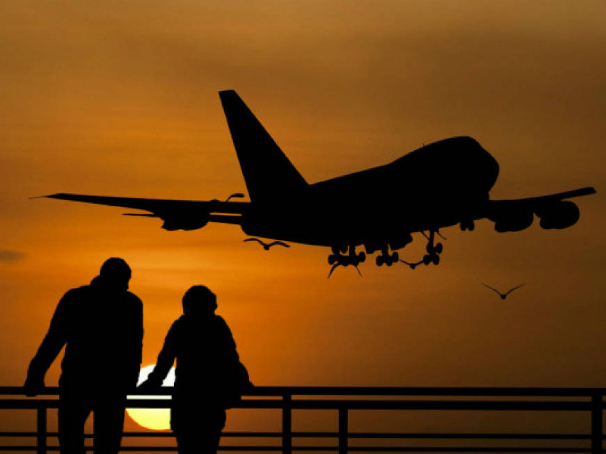 Mercato aereo, la lunga strada della risalita: l’analisi AlixPartners