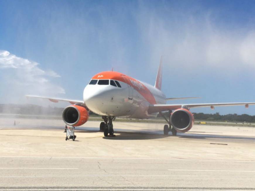 easyJet, via al primo volo tra Ancona e Londra