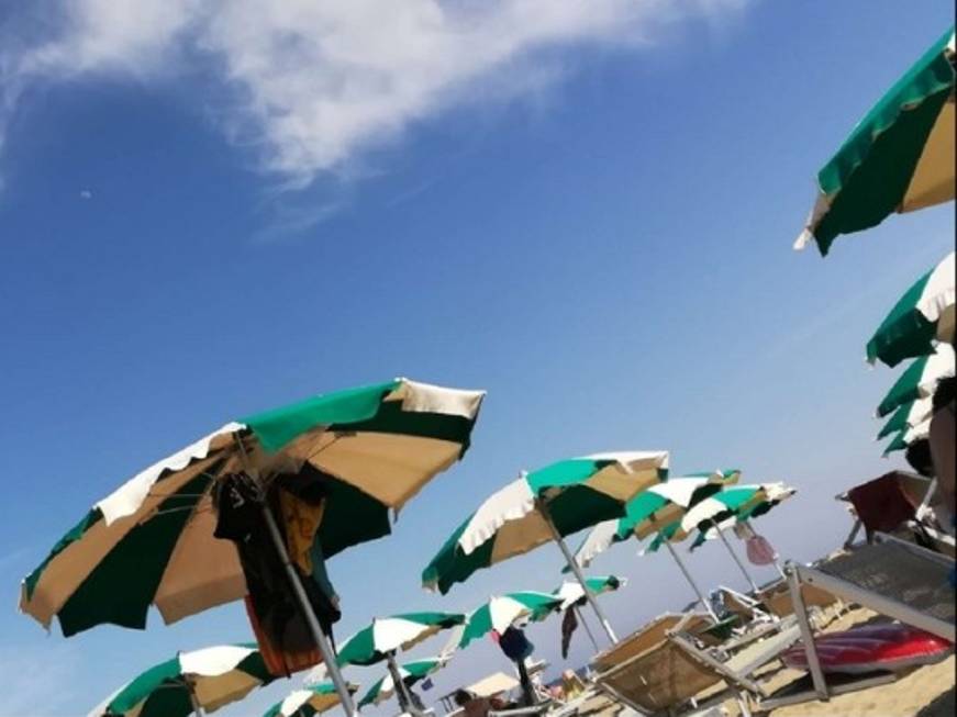Spiagge e concessioni balneari: domani il confronto tra Garavaglia e le Regioni