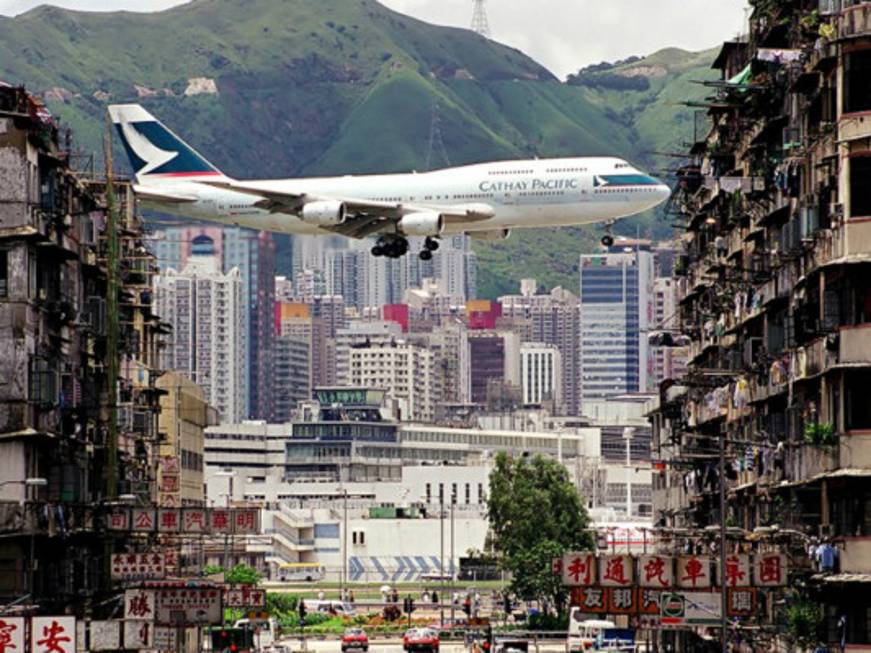 Aeroporti: le piste di atterraggio più &amp;#39;paurose&amp;#39; del mondo