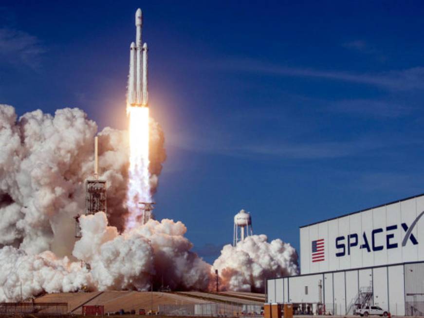 Space X, partita la missione ‘Inspiration 4’ di Elon Musk: in orbita un equipaggio di soli turisti