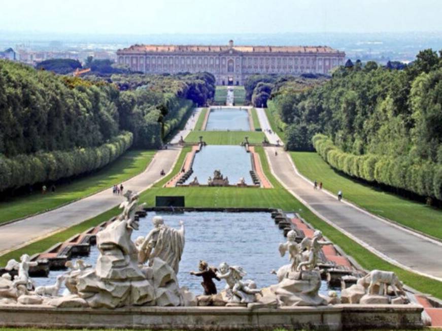 City Sightseeing attiva shuttle da Napoli per la Reggia di Caserta