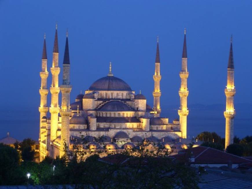 Cocktail, in volo per Istanbul con Pegasus