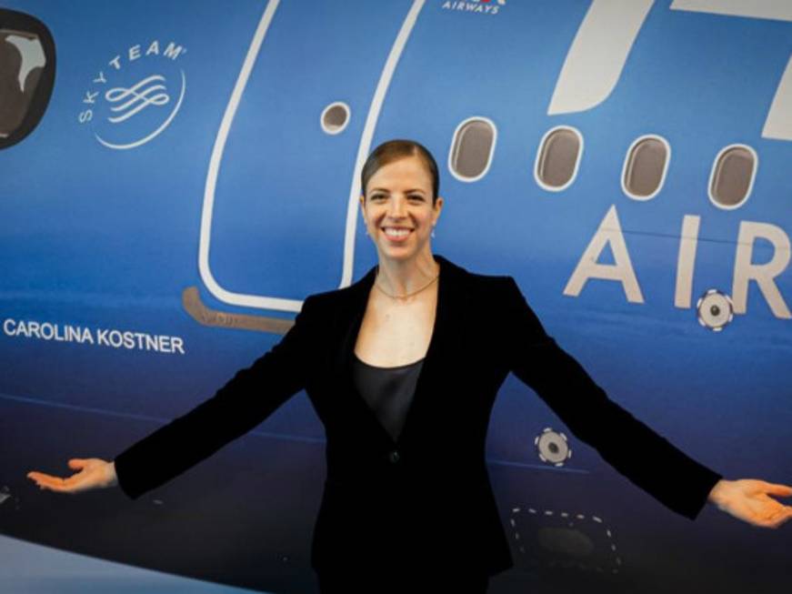 Carolina Kostner, un A320 in suo onore e il sogno della Patagonia