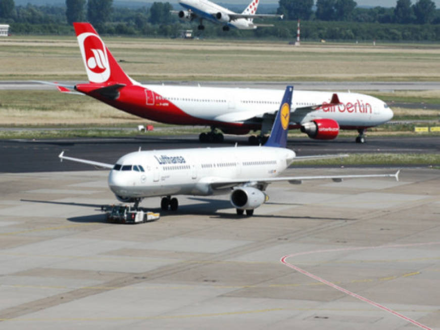 Lufthansa, boom dei prezzi per i voli airberlin: i dubbi dell'Antitrust