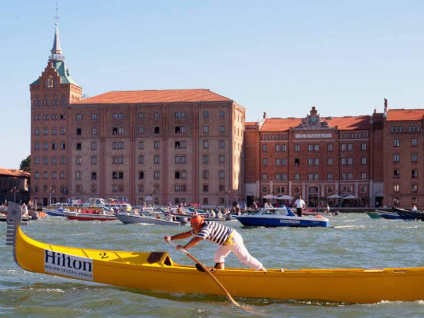 Hilton Molino Stucky sponsor della regata di gondole del Redentore