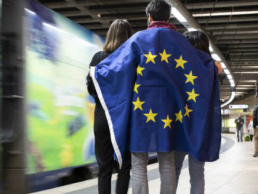 Viaggi in Europa: dal 2022 Etias e fee di 7 euro per i cittadini extra Ue