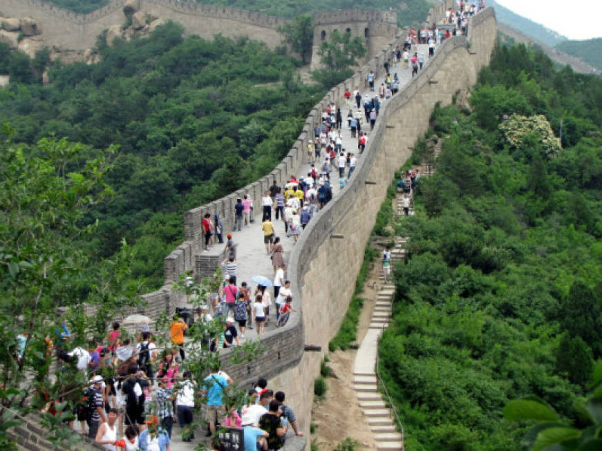 Cina: la Grande Muraglia è a rischio, scatta il numero chiuso