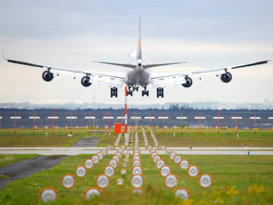 Le previsioni di Iata: &quot;Nel 2018 utili e traffico in crescita nel trasporto aereo&quot;