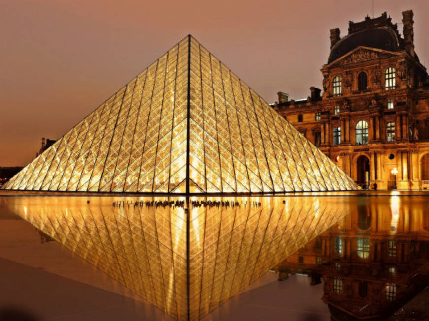 Il Louvre riparte dal 6 luglio, ecco le nuove regole