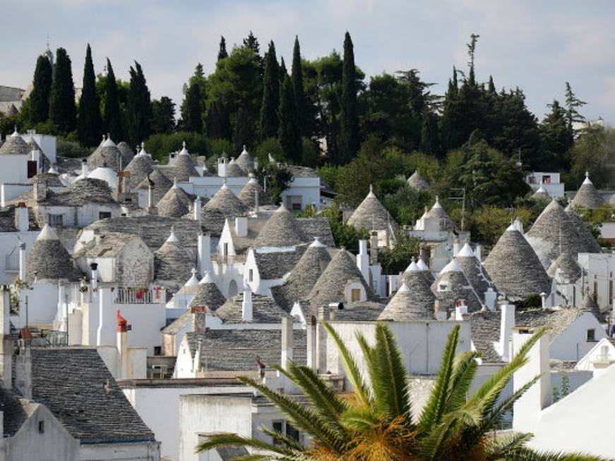 Puglia: oltre un milione di turisti stranieri grazie al green pass