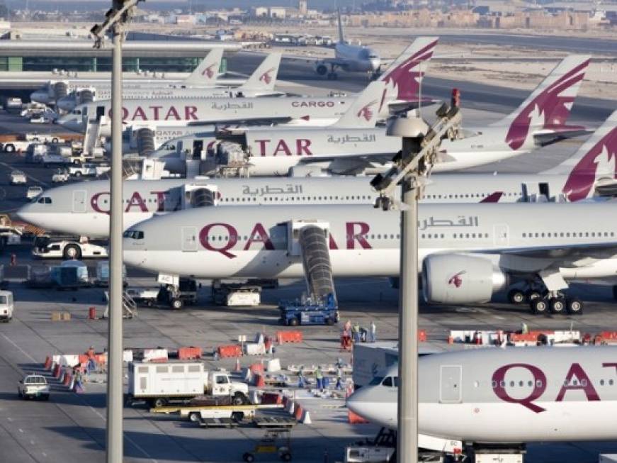 Rinviata la consegna dei primi A380 di Qatar Airways