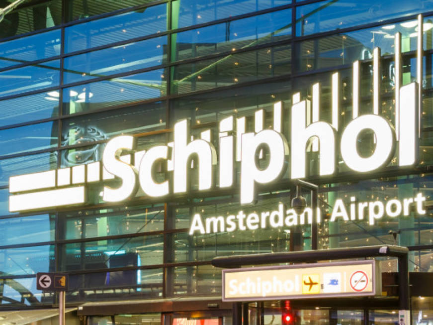 Amsterdam Schiphol,raggiunto l'accordo sulla riduzione della capacità