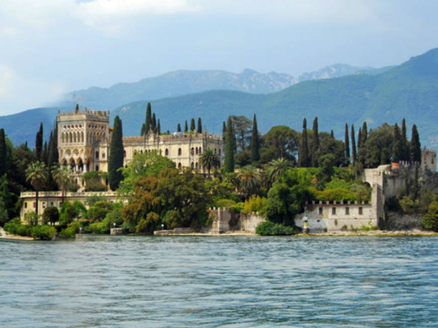 Lombardia, accordo con Veneto e Trentino per lo sviluppo turistico del Lago di Garda