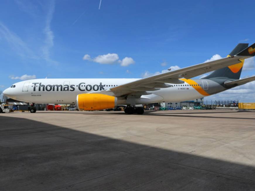 Thomas Cook Airlines in vendita: lotta all’ultimo slot tra Iag, Lufthansa e Ryanair