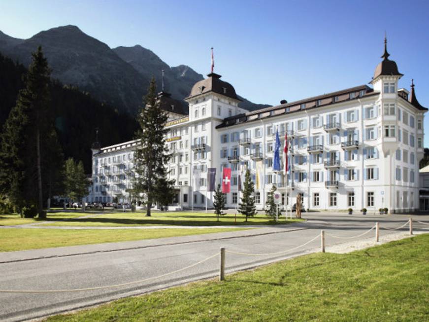 Lavoro nel lusso, i cento posti del Kempinski di St. Moritz