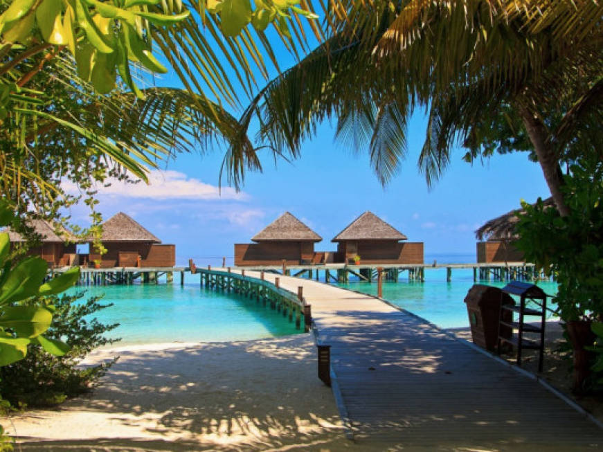 Maldive aperte ai turistiLa speranza dei corridoi