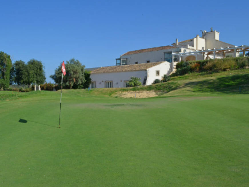 Accordo Jsh e Gruppo Bulgarella per la gestione del Golf Resort I Monasteri di Siracusa