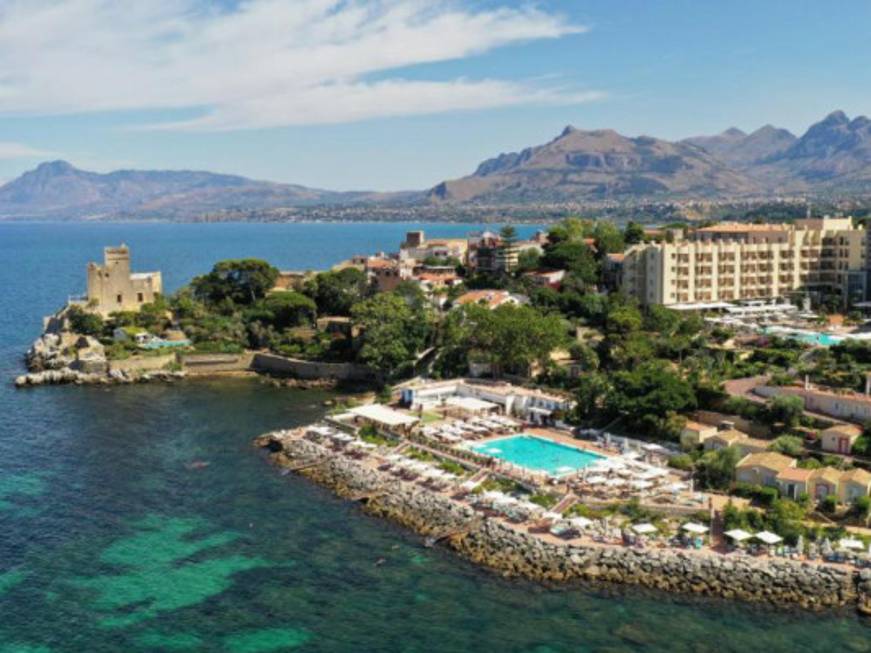 Al Domina Zagarella in Sicilia debutta il The Beach Luxury Club