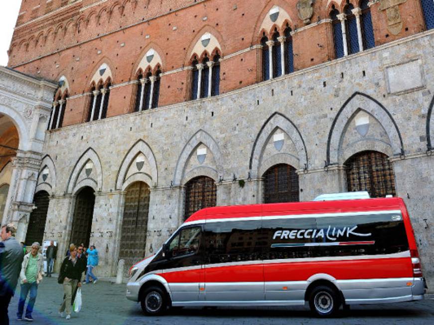 In bus verso l&amp;#39;Alta Velocità con Trenitalia, arriva Freccialink